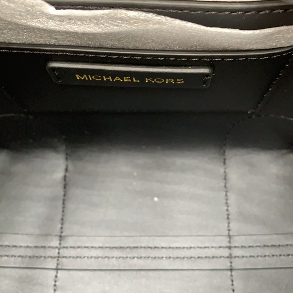 MICHAEL KORS MERCER Small Logo Bucket crossbody Bag Black signature color - Picture 13 of 16